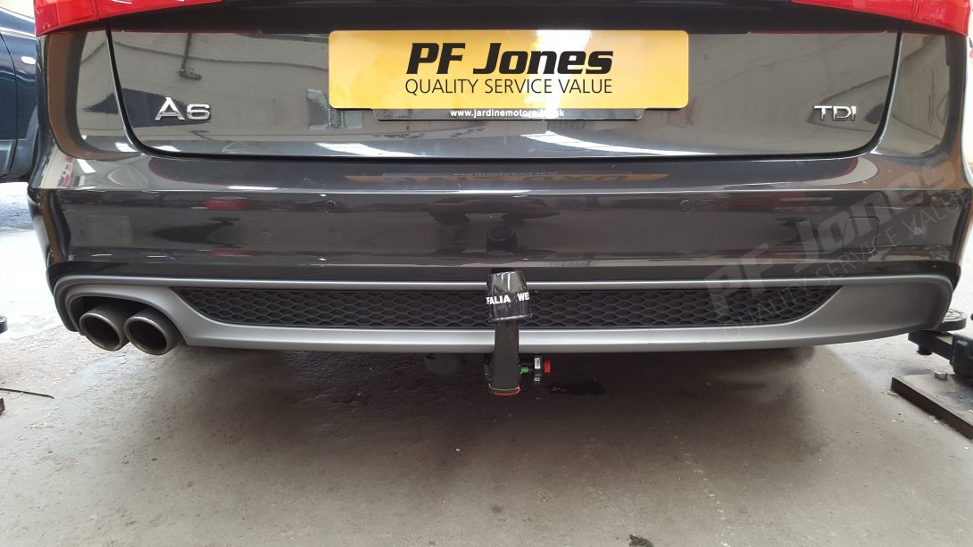 Audi A6 Estate Tow Bar Fitting 305429 | PF Jones