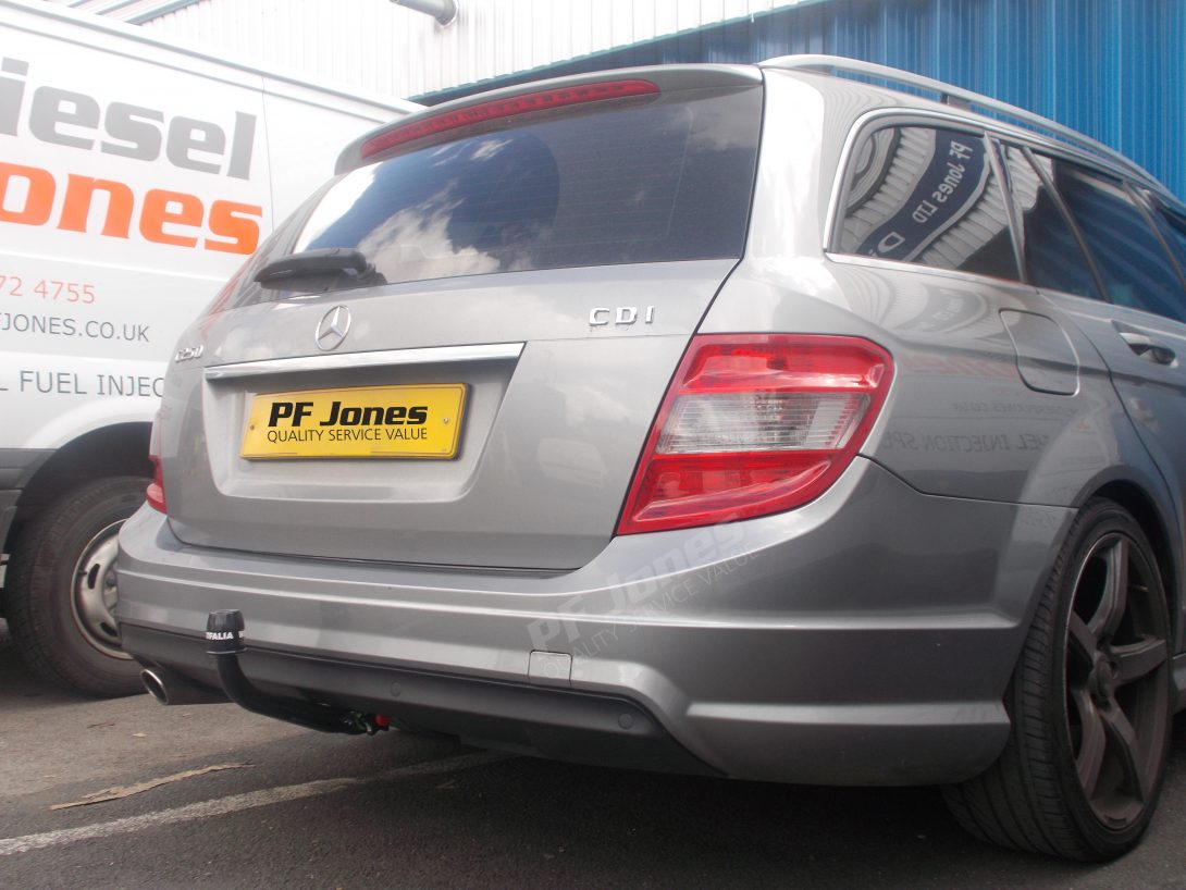 Mercedes C Class Estate Tow Bar Fitting 313438 PF Jones