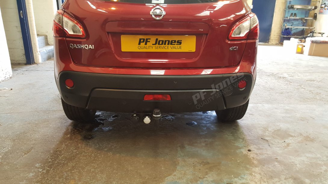 Nissan Qashqai Towbar Fitting 332319