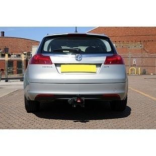 insignia estate towbar